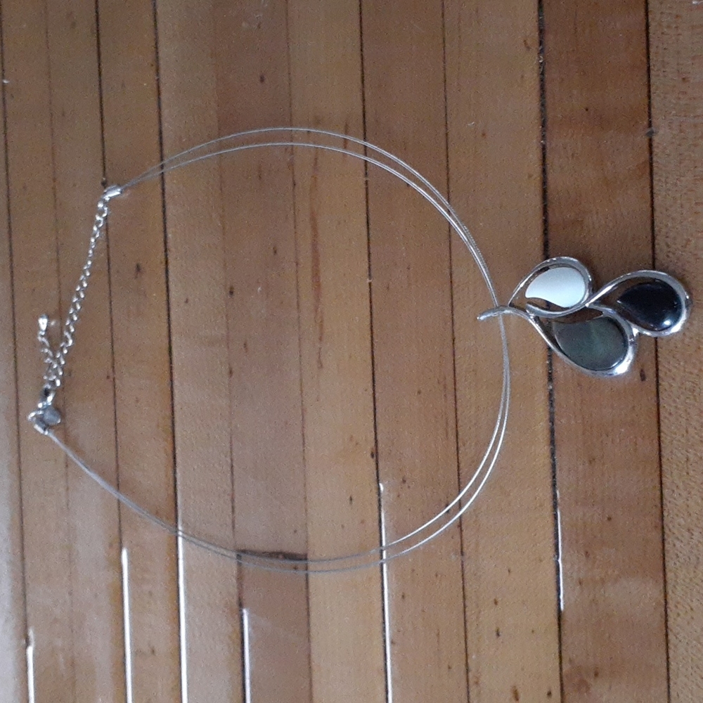 Lia Sophia necklace